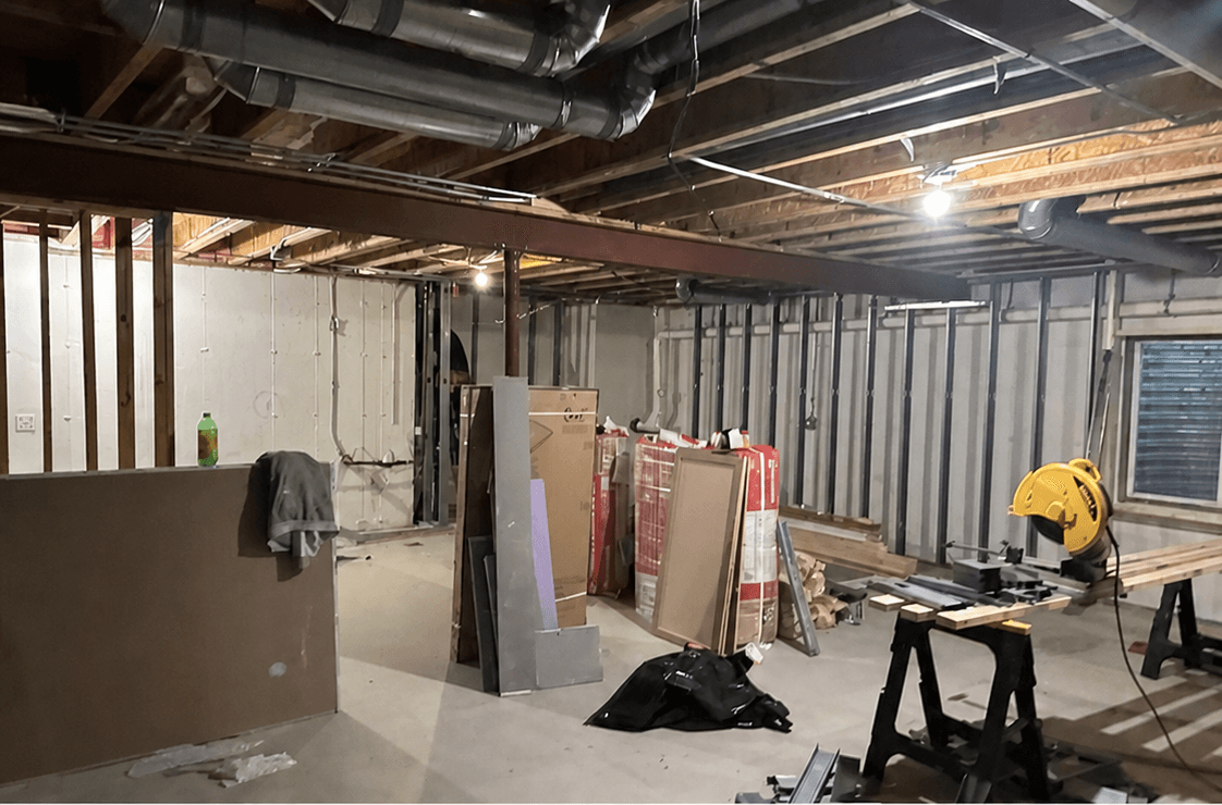 Orléans basement before renovation